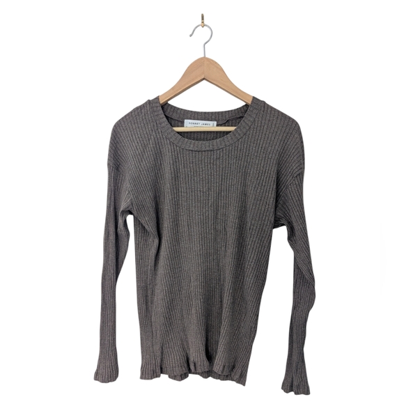 Medium Ribbed Knit Skirt Set - Picture 3 of 6